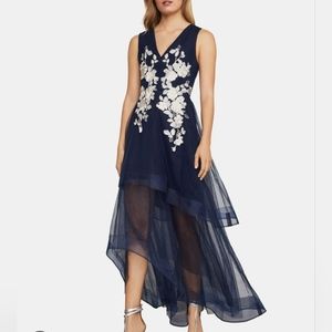 NWT BCBGMaxAzria Lace Applique Tulle Gown